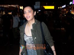 Photos: Shruti Haasan snapped at the airport