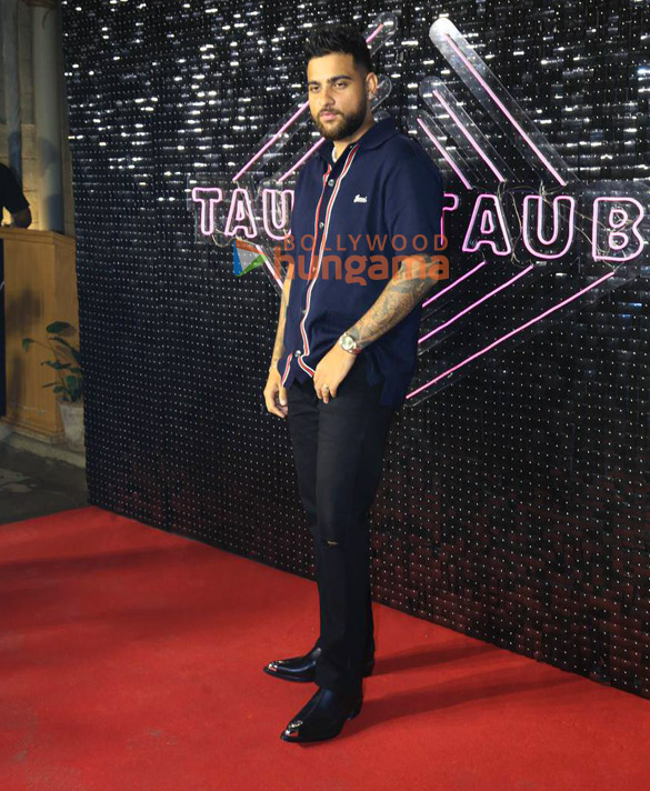 photos vicky kaushal karan aujla sunny kaushal and others snapped at tauba tauba song launch from bad newz 5
