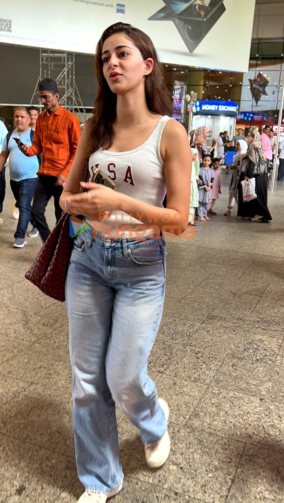 photos vicky kaushal ranveer singh and natasa stankovic snapped at the airport 1 3