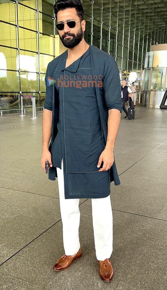 Photos: Vicky Kaushal, Ananya Panday, Ranveer Singh and Natasa Stankovic snapped at the airport Photos: Vicky Kaushal, Ananya Panday, Ranveer Singh and Natasa Stankovic snapped at the airport