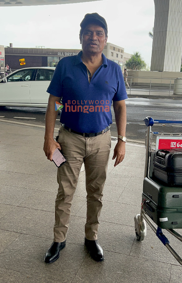 photos vicky kaushal shalini pandey and johny lever snapped at the airport 3