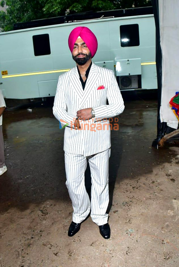 photos vicky kaushal and ammy virk snapped promoting bad newz on sets of superstar singer 3 6