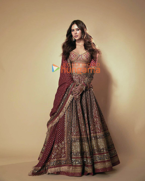 sonam bajwa 4 3