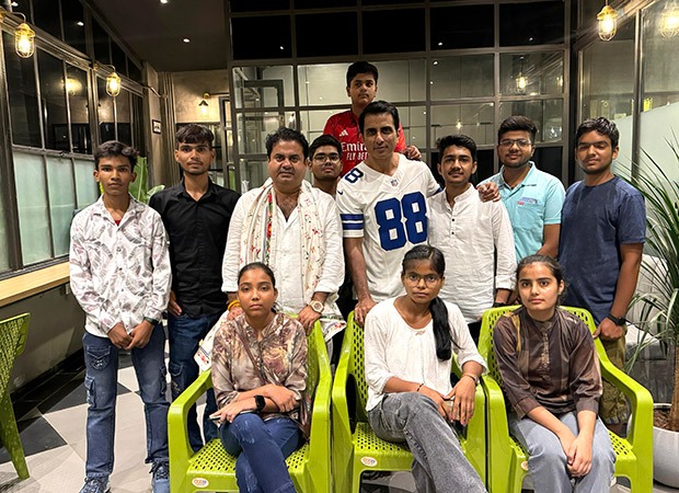 Sonu Sood screens Fateh trailer for Uttarakhand's board exam toppers in Mumbai, see pics