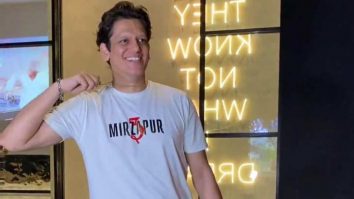 Vijay Varma flaunts his ‘Mirzapur 3’ tshirt as he chit chats with paps