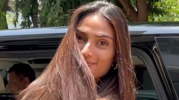 Athiya Shetty smiles for paps as she gets clicked in the city