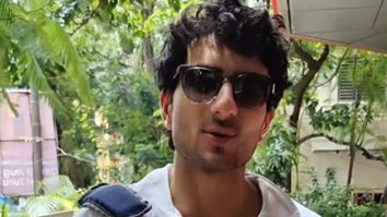 Ibrahim Ali Khan’s fun banter with paps is a treat to watch!