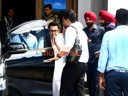 Photos: Aamir Khan snapped at Kalina airport