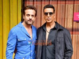 Photos: Akshay Kumar, Vaani Kapoor, Fardeen Khan and team Khel Khel Mein snapped on the sets of Bigg Boss Marathi