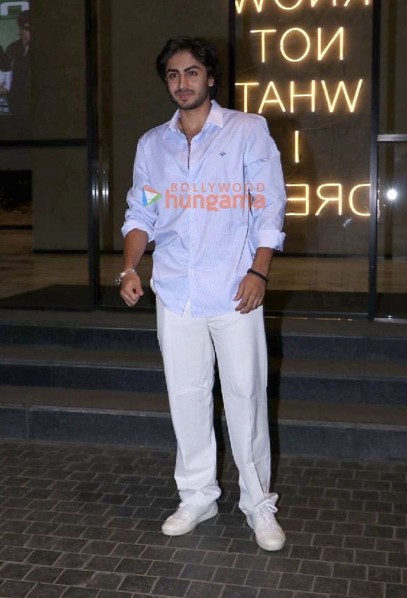 photos alizeh agnihotri rasha thadani uorfi javed and others grace the special screening of angry young men 1
