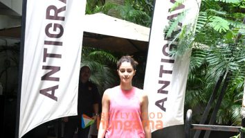 Photos: Ananya Panday snapped outside the gym in Bandra