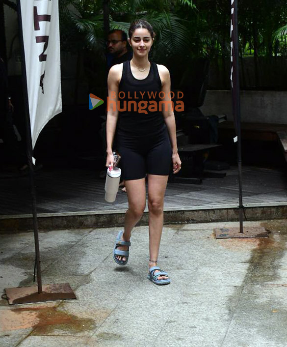 photos ananya panday snapped outside the gym in pali hill 3