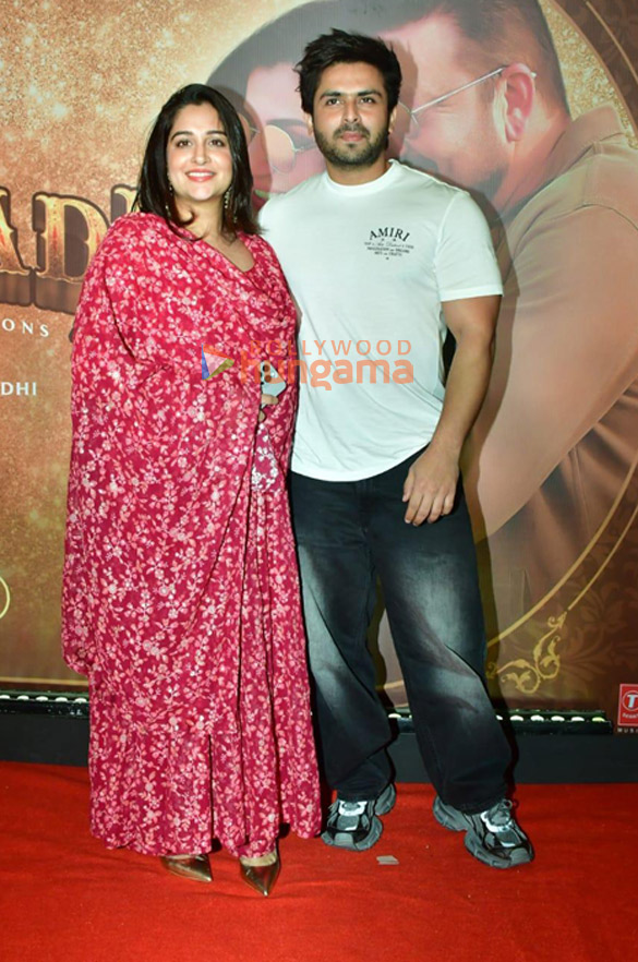 photos celebs grace the premiere of ghudchadi 120 3