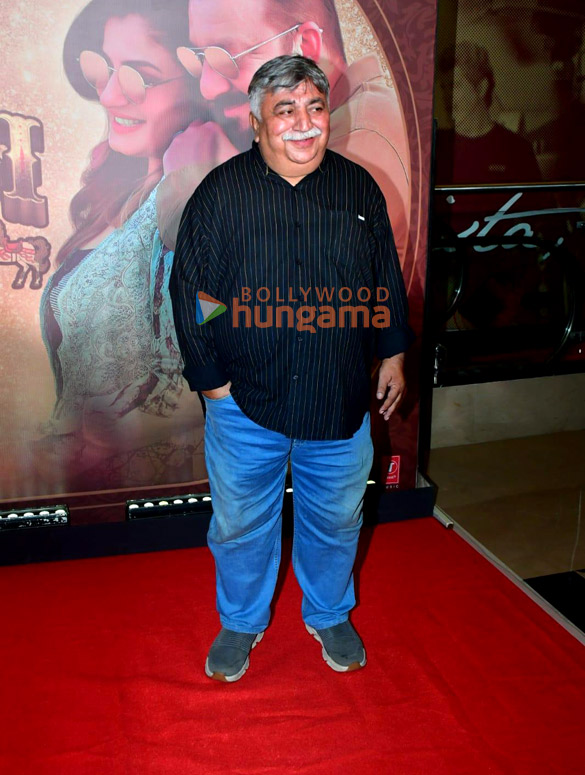 photos celebs grace the premiere of ghudchadi 9