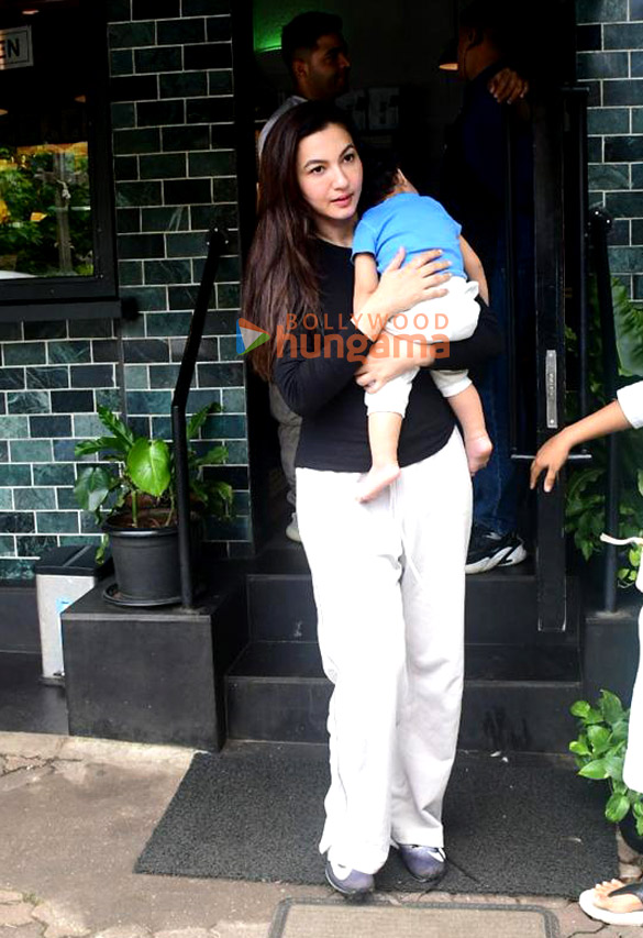 photos gauahar khan snapped with her son outside a cafe in bandra 4