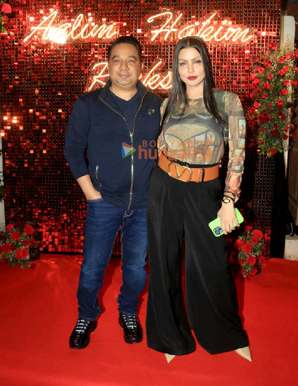 photos hrithik roshan aftab shivdasani tusshar kapoor and others were snapped at aalim hakims birthday bash 12