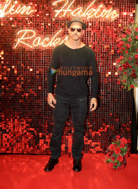 photos hrithik roshan aftab shivdasani tusshar kapoor and others were snapped at aalim hakims birthday bash 6