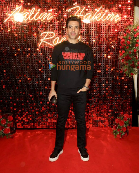 photos hrithik roshan aftab shivdasani tusshar kapoor and others were snapped at aalim hakims birthday bash 8