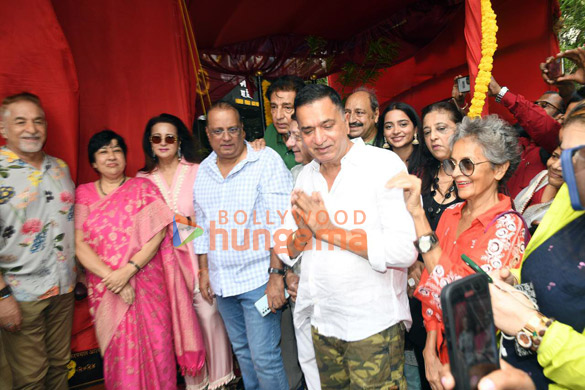 photos jackie shroff johny lever poonam dhillon and others grace the inauguration of late shri daya kishan sapru marg in andheri 7