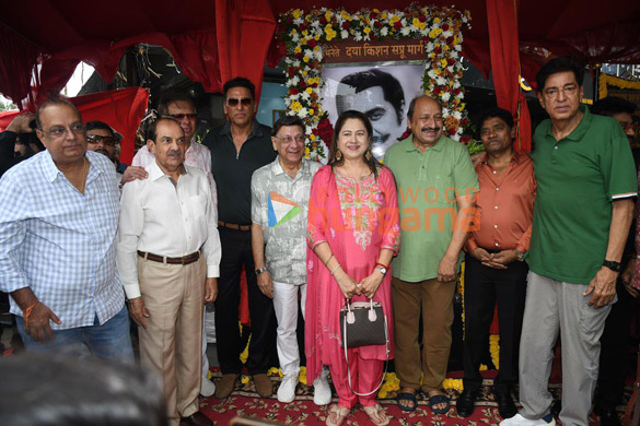 photos jackie shroff johny lever poonam dhillon and others grace the inauguration of late shri daya kishan sapru marg in andheri 8