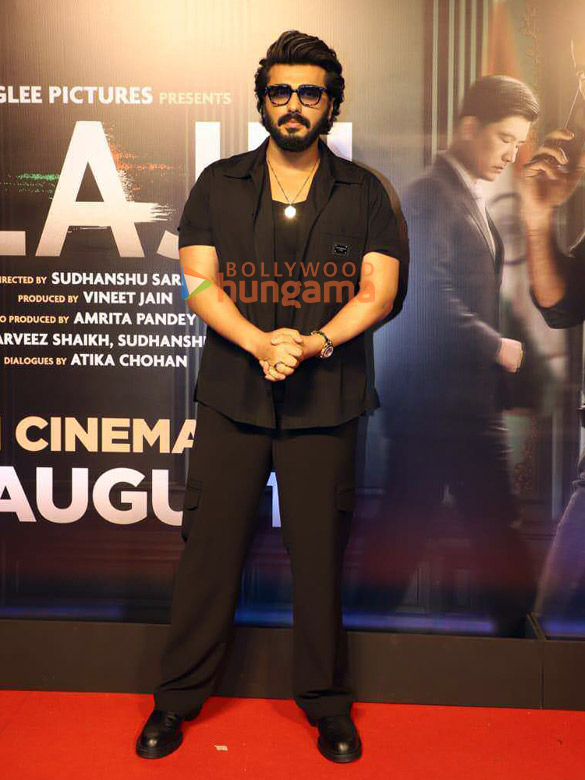 photos janhvi kapoor rekha sanya malhotra fatima sana shaikh saiyami kher and others grace the special screening of ulajh 4 3