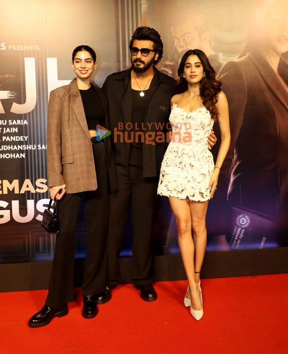 photos janhvi kapoor rekha sanya malhotra fatima sana shaikh saiyami kher and others grace the special screening of ulajh 16