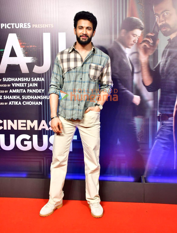 photos janhvi kapoor rekha sanya malhotra fatima sana shaikh saiyami kher and others grace the special screening of ulajh 9