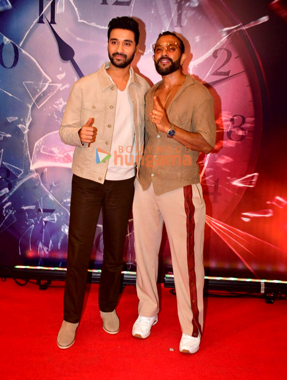 photos kritika kamra karan johar and others grace the premiere of gyaarah gyaarah 5