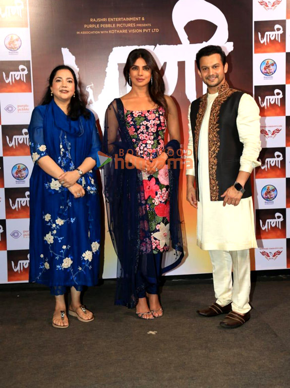 photos priyanka chopra jonas and the team of the marathi film paani snapped at film city yy 6