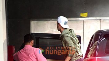 Photos: Ranbir Kapoor snapped outside a clinic in Bandra