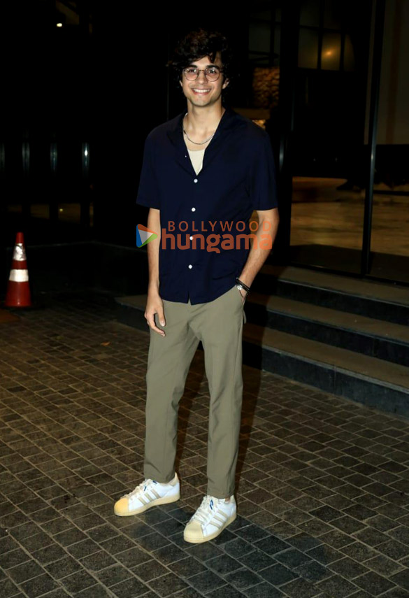 photos saiee manjrekar wardha khan abhay verma and others grace the special screening of auron mein kahan dum tha 3