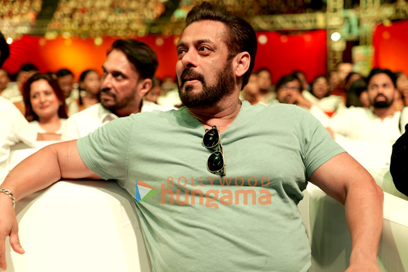 photos salman khan amruta fadnavis and others at amruta fadnaviss eco friendly lord ganesh movement bacche bole morya at dome svp stadium 12