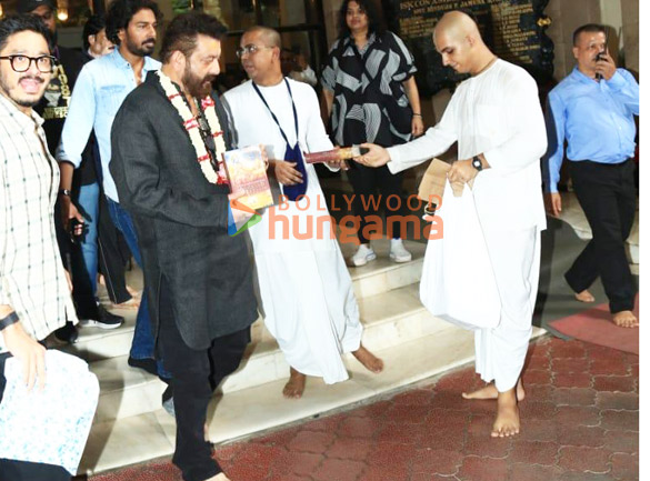 photos sanjay dutt ram pothineni kavya thapar and charmme kaur snapped at iskcon temple juhu while promoting their film double is 4