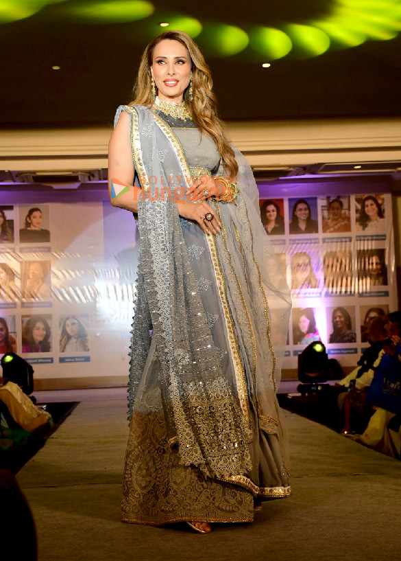 photos shilpa shetty iulia vantur and others walk the ramp for vcare foundations walk for a cause 770 2