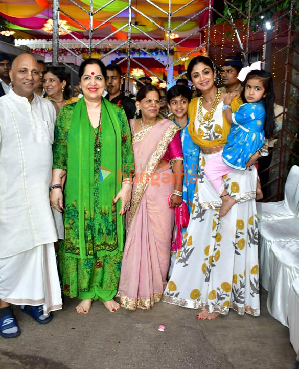 photos shilpa shetty snapped with her family at the iskcon temple in juhu 1