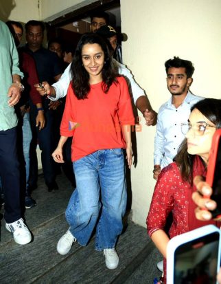 Photos: Shraddha Kapoor, Shanaya Kapoor, Sanjay Kapoor and others snapped at Juhu PVR