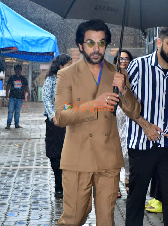 photos shraddha kapoor and rajkummar rao snapped during stree 2 promotions on the sets of indias best dancer 1