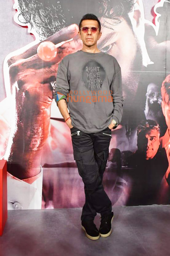 photos siddhant chaturvedi malavika mohanan raghav juyal and others grace the trailer launch of yudhra 8