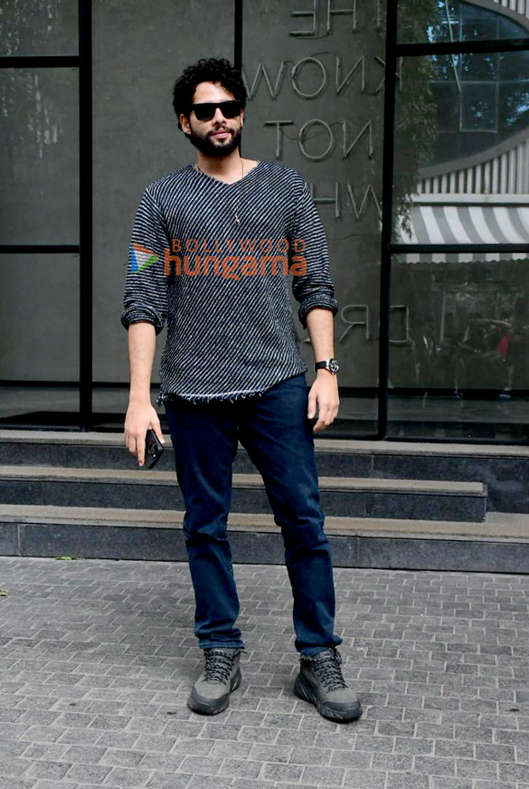 photos siddhant chaturvedi snapped at excel entertainments office in khar 3