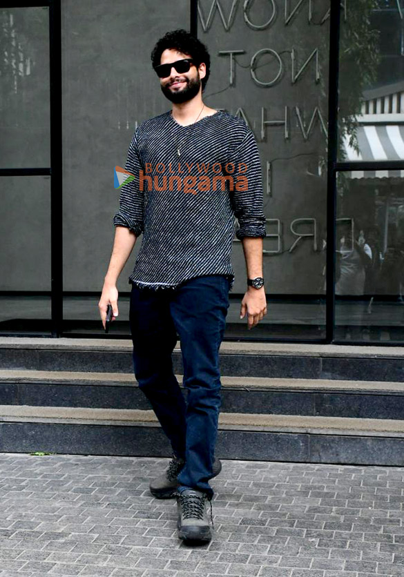 photos siddhant chaturvedi snapped at excel entertainments office in khar 6