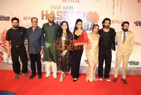photos taapsee pannu sunny kaushal and others grace the premiere of phir aayi hasseen dillruba 934 8