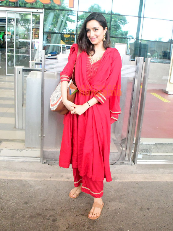 photos vicky kaushal katrina kaif shraddha kapoor and others snapped at the airport 2