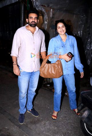 Photos: Zaheer Khan and Sagarika Ghatge snapped in Bandra
