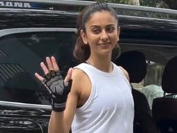 Rakul Preet Singh greets paps as she gets clicked outside gym