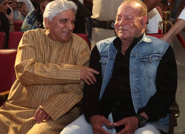 50 Years of Sholay: Salim Khan, Javed Akhtar get standing ovation from audience at special screening, watch 50 : Bollywood News