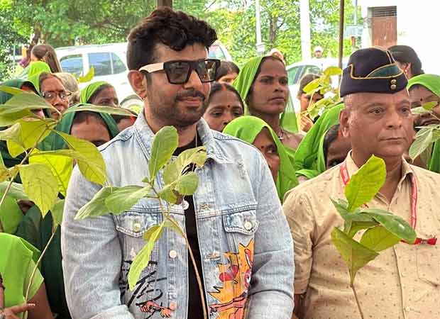 Vineet Kumar Singh leads Hope Welfare Trust's plantation drive in Varanasi: "I salute these women and their inspiring efforts"