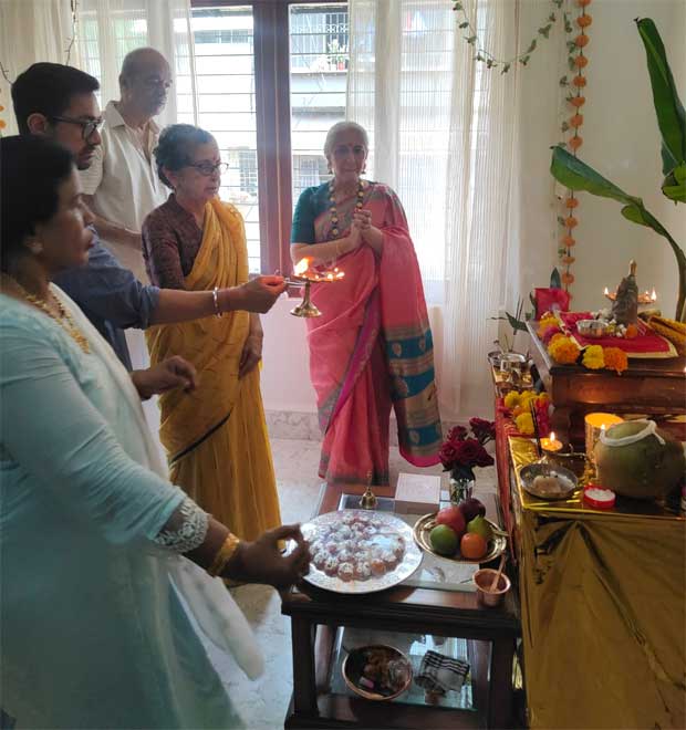 Aamir Khan celebrates Ganesh Chaturthi with sister Nikhat and family; performs aarti