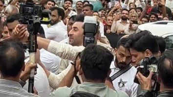 Fan favorite for a reason! Ranbir Kapoor gets clicked at Lalbaug
