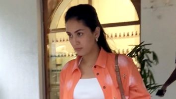 Mira Kapoor gets clicked in her cute orange co-ords