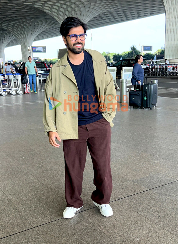 photos bhumi pednekar and jitendra kumar snapped at the airport 3